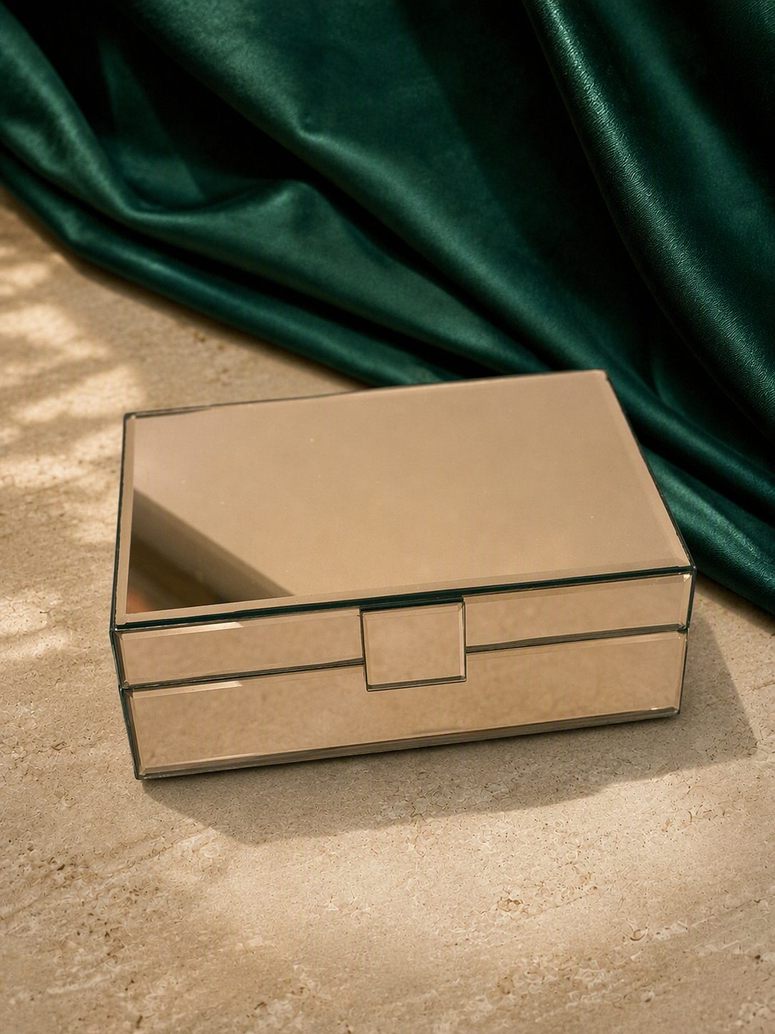 Aaina Mirror Box
