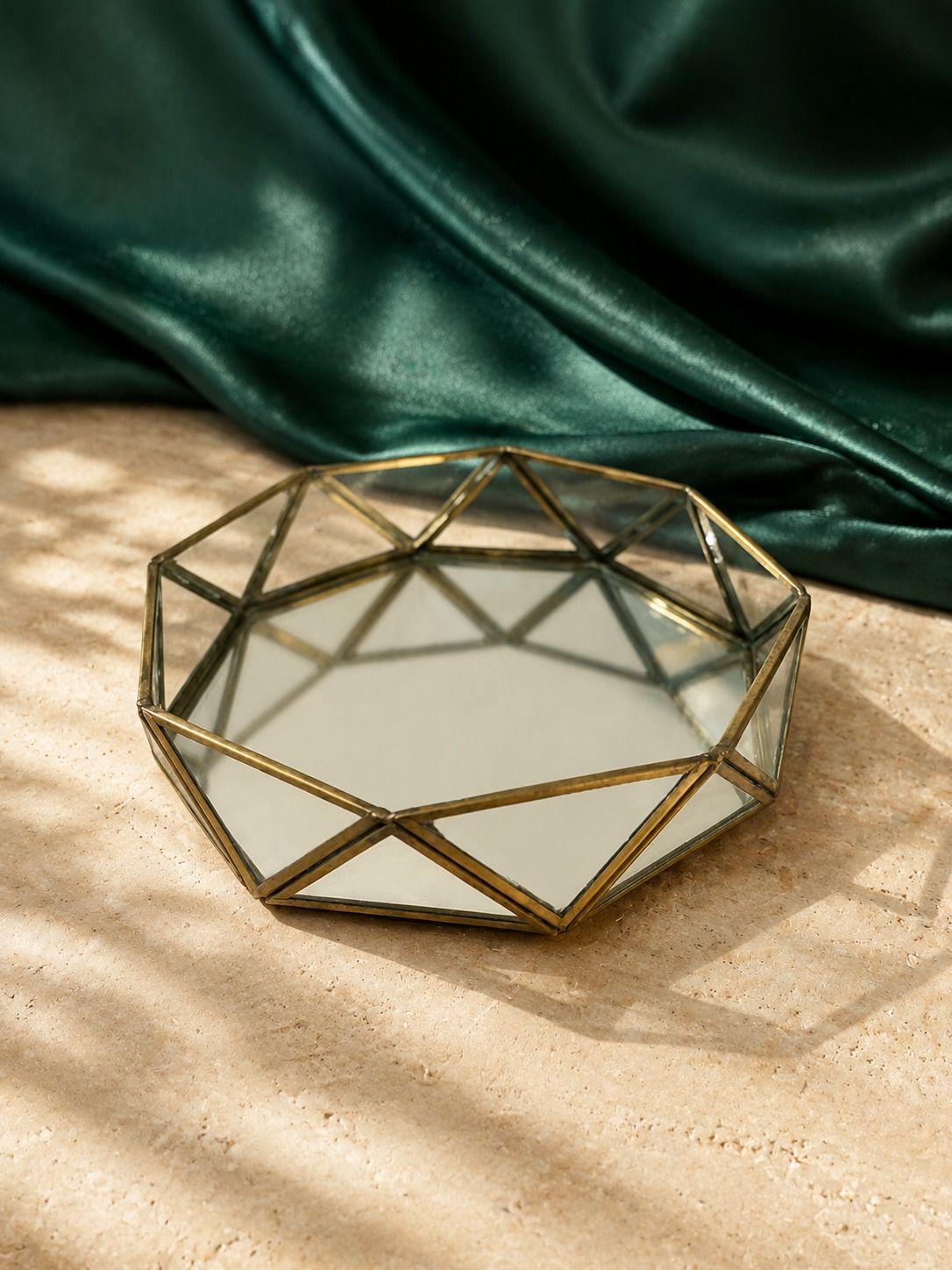 Navratna Facet Tray