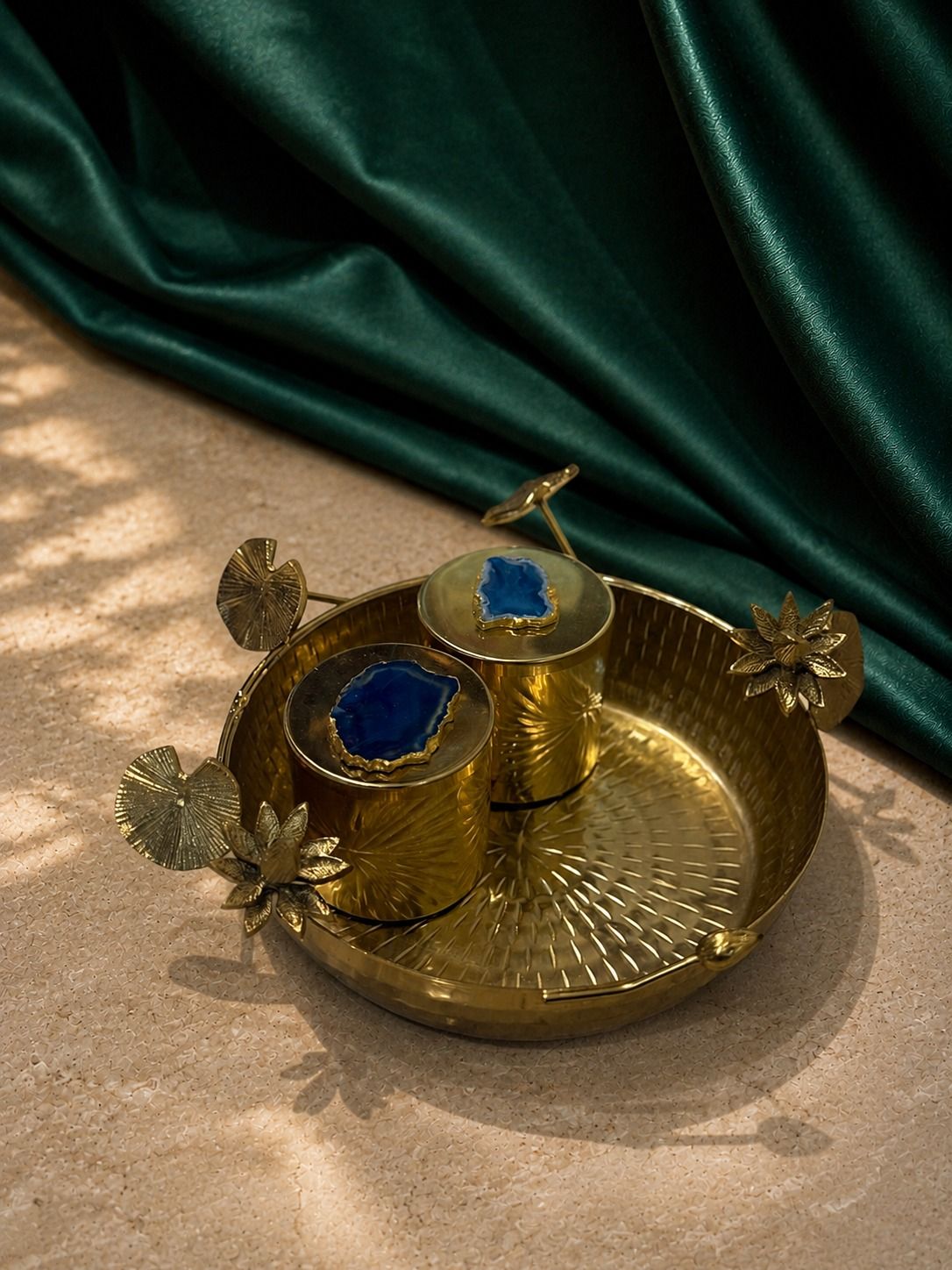 Suvarna Lotus Urli